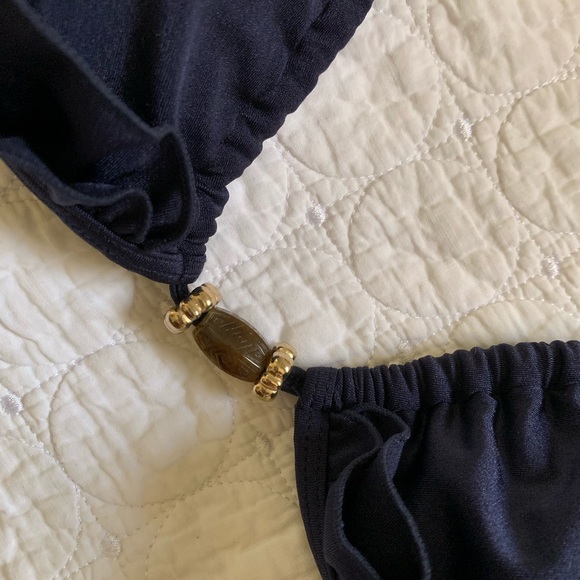 NWT Woman’s bikini swimsuit top size large - Picture 2 of 3